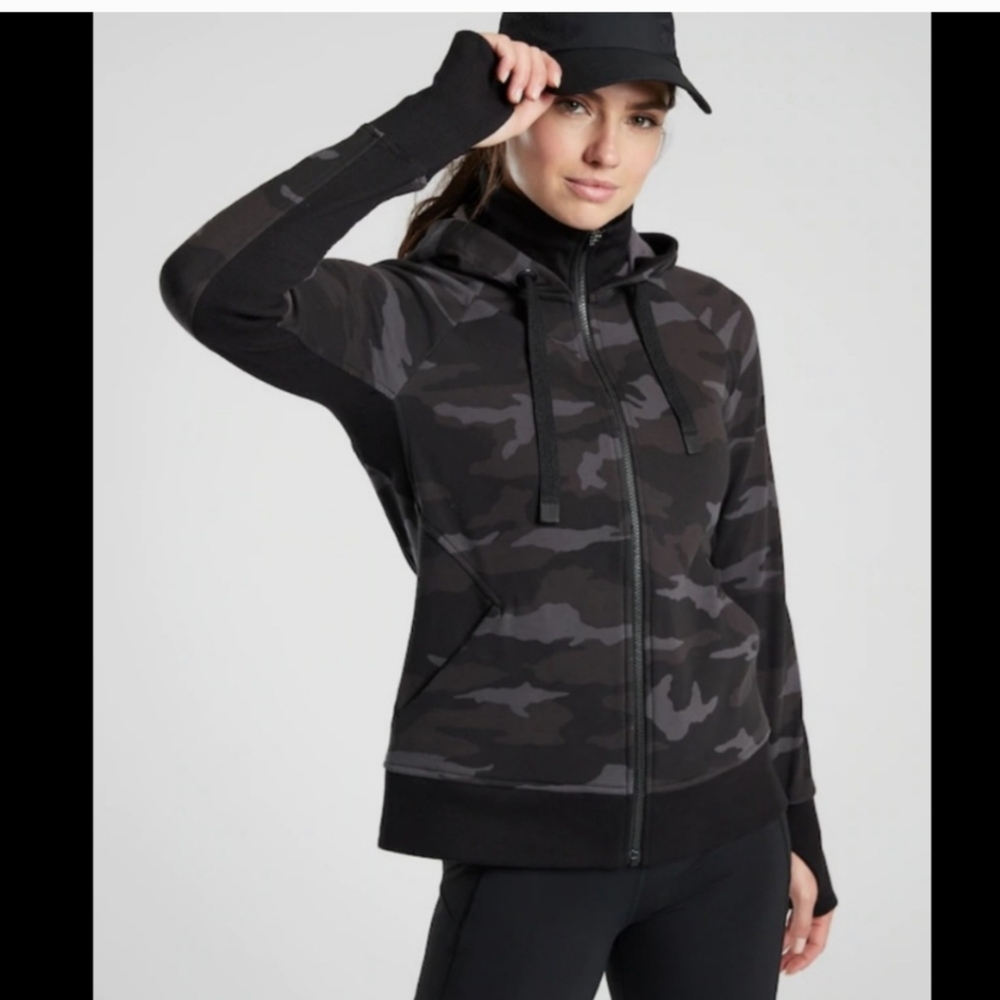 Athleta Triumph Camo Zip Up Hoodie Size Large